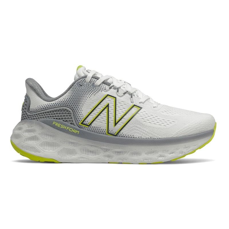 Men's New Balance More v3